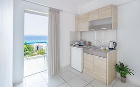 Roditsa Patritsia Apartments